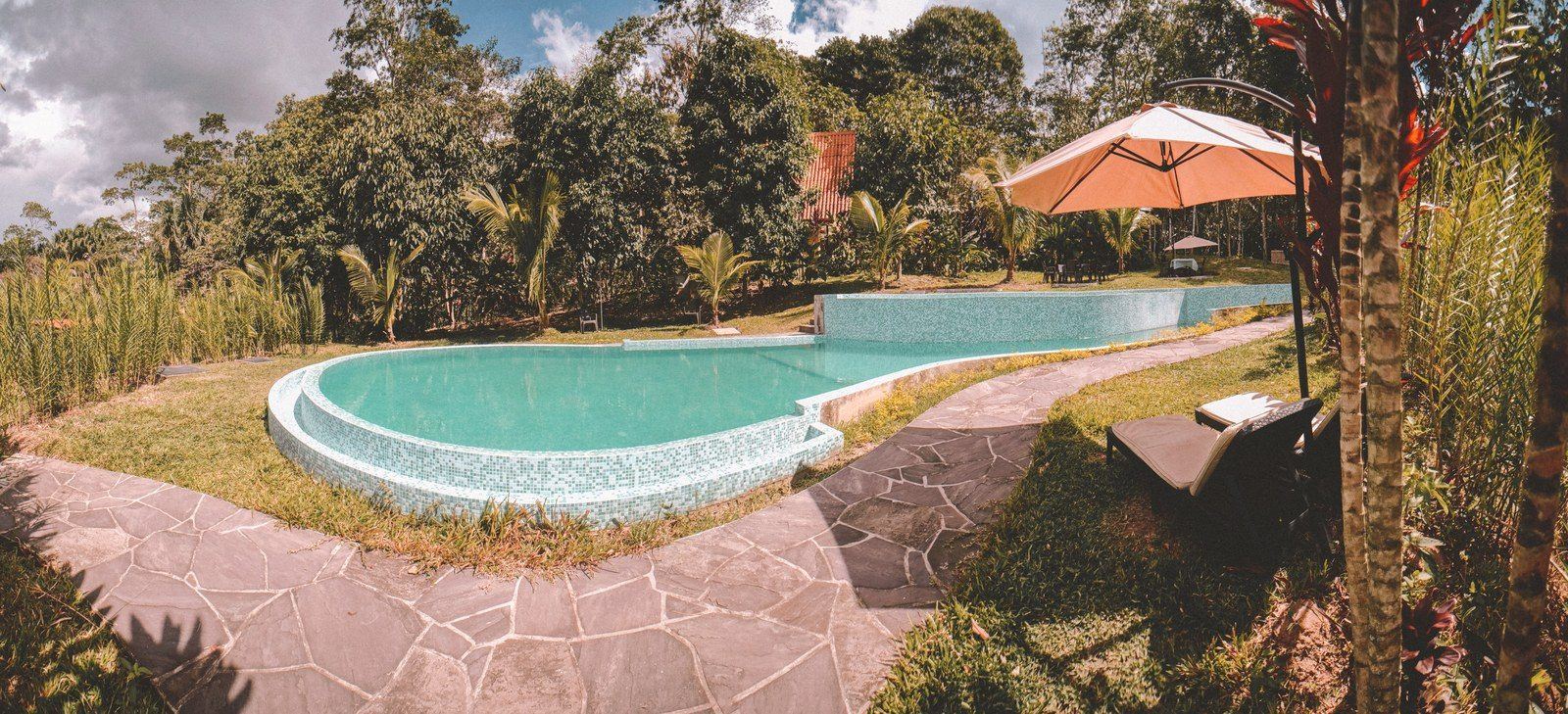 Kantu Garden Lodge grounds