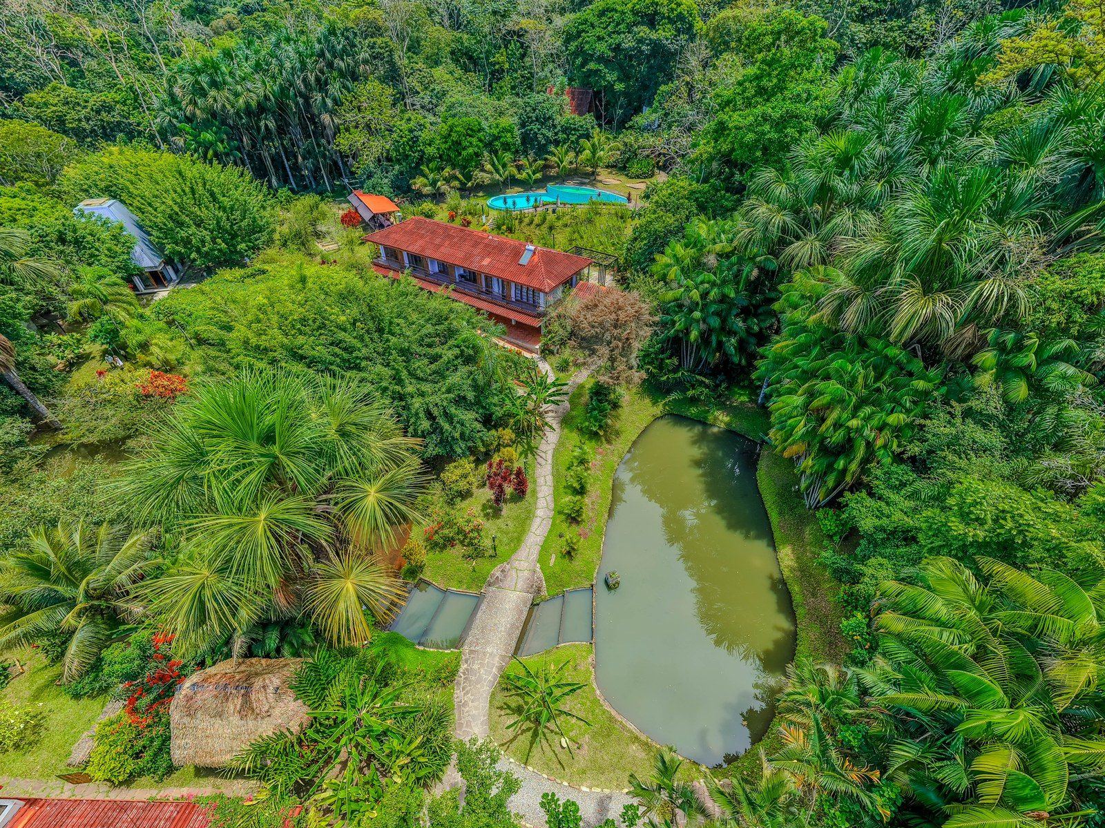 Kantu Garden Lodge grounds