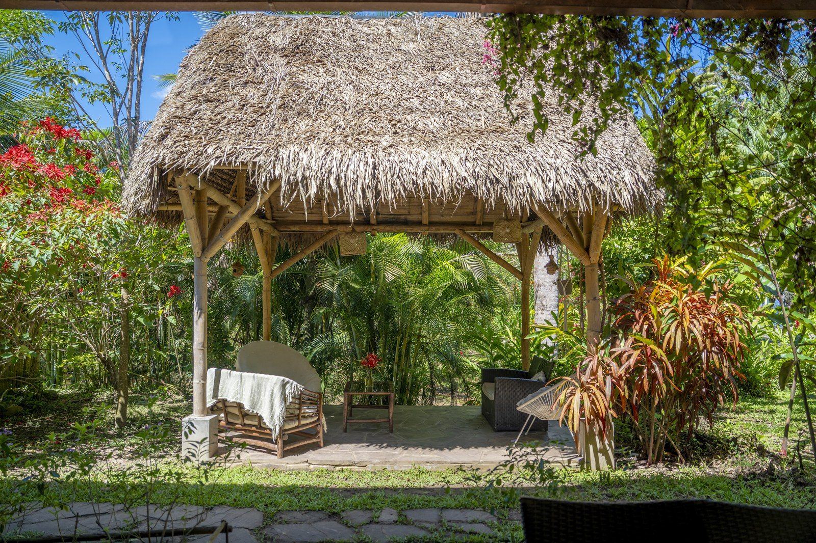 Kantu Garden Lodge grounds